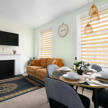Cosy Flat 5 Min From Holland Park Station! London Apartment Bagian luar foto