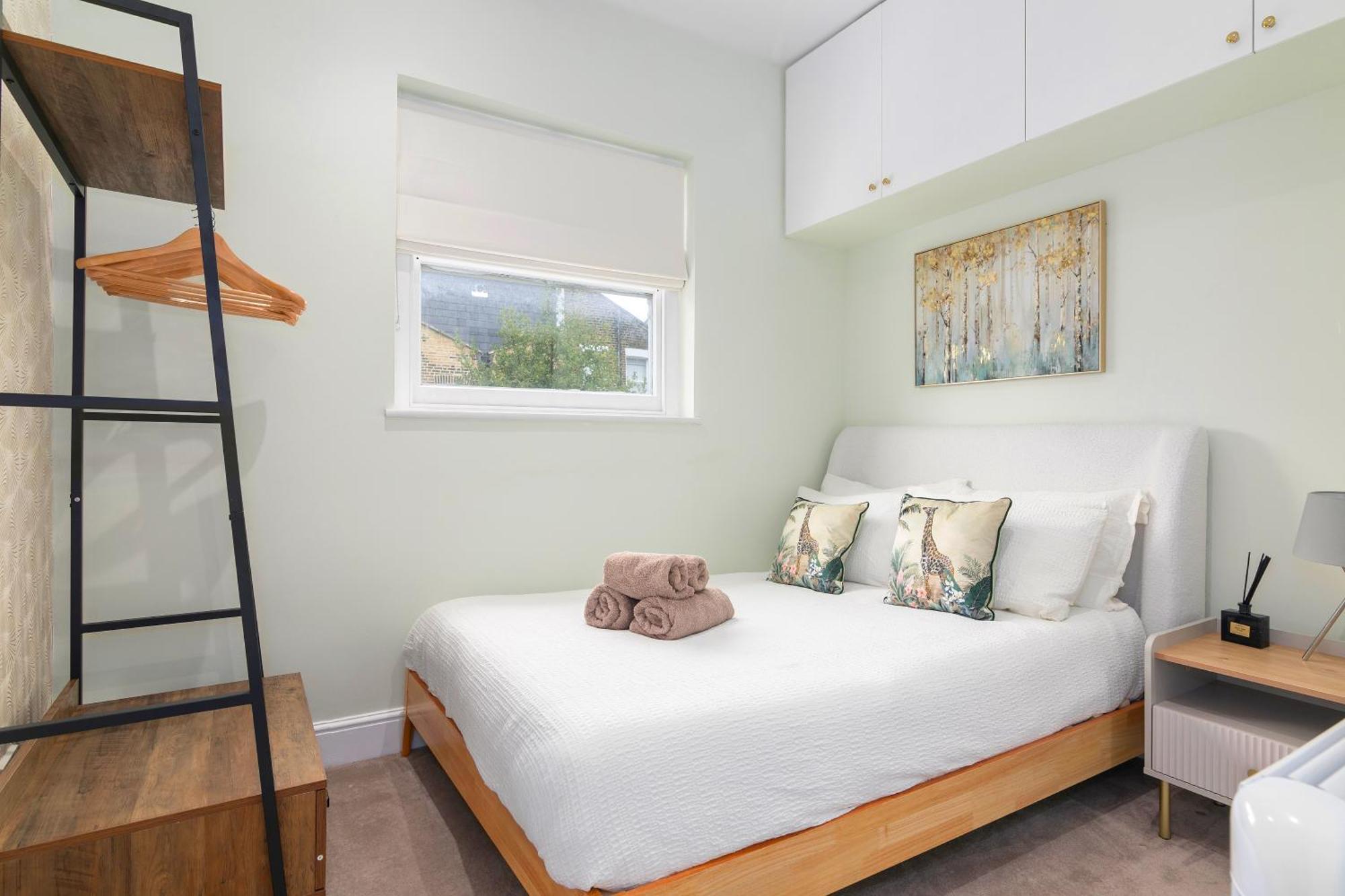 Cosy Flat 5 Min From Holland Park Station! London Apartment Bagian luar foto