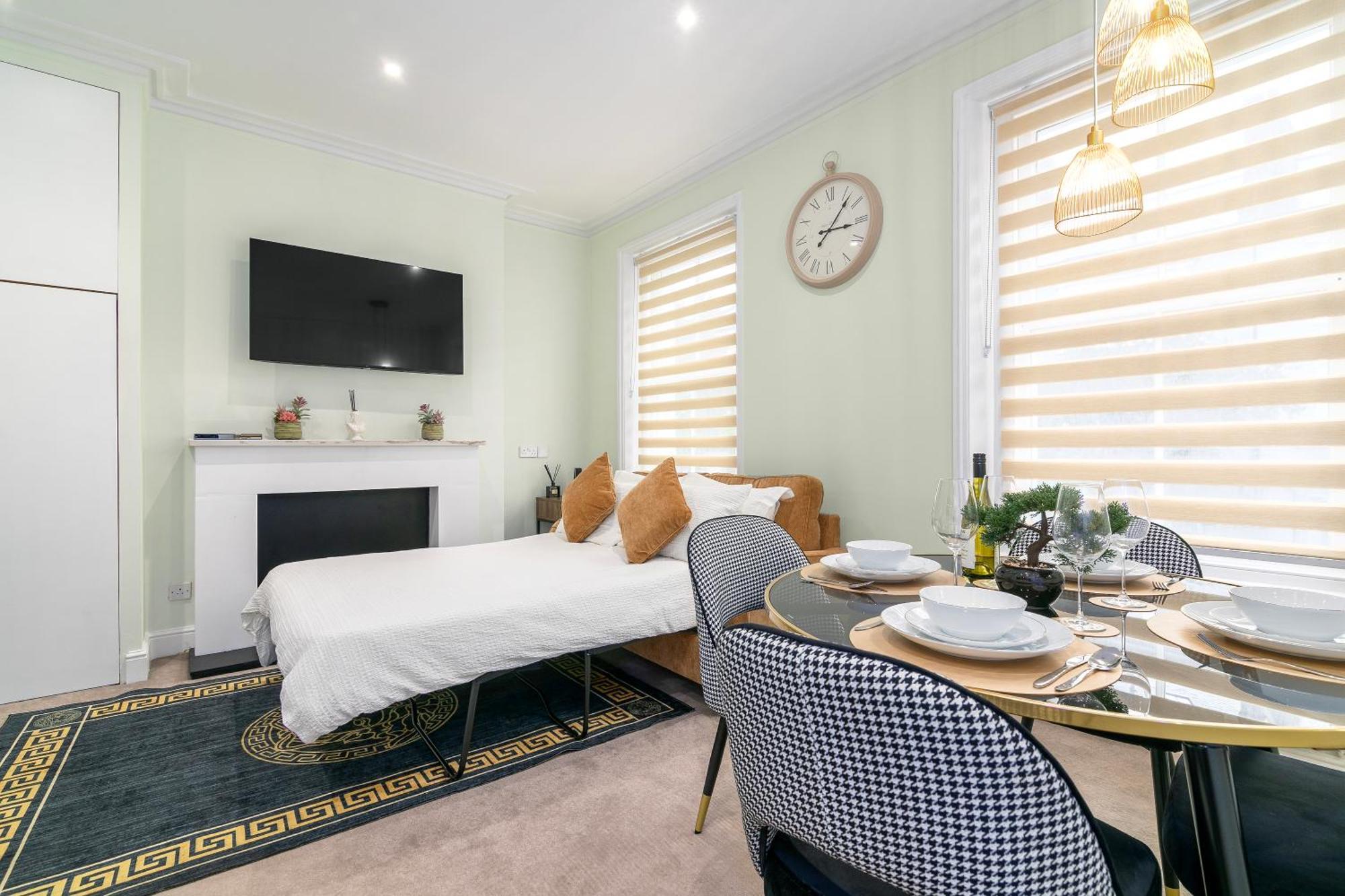 Cosy Flat 5 Min From Holland Park Station! London Apartment Bagian luar foto