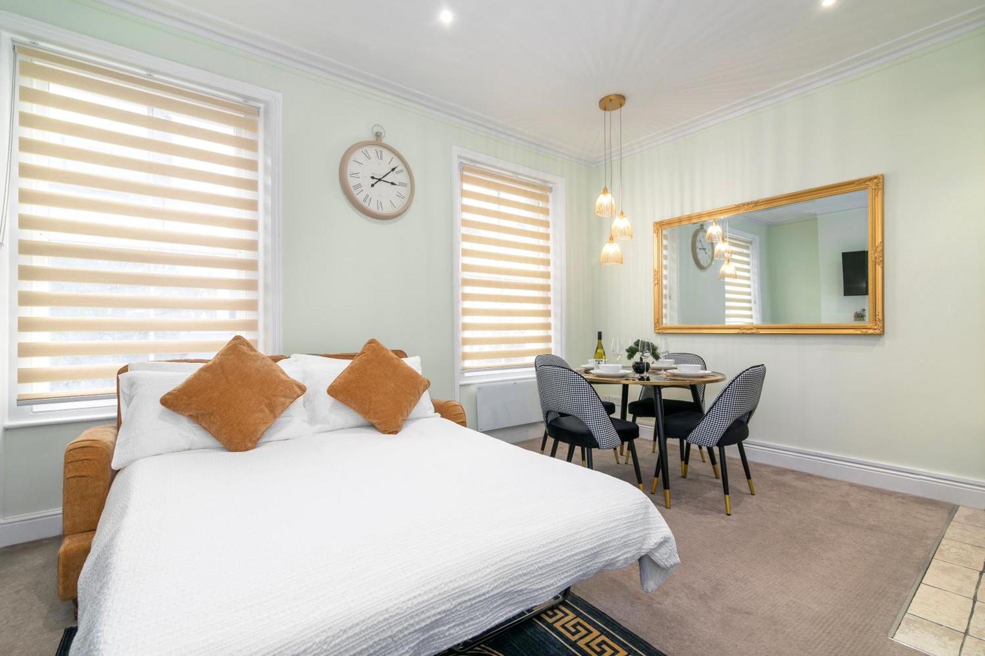 Cosy Flat 5 Min From Holland Park Station! London Apartment Bagian luar foto