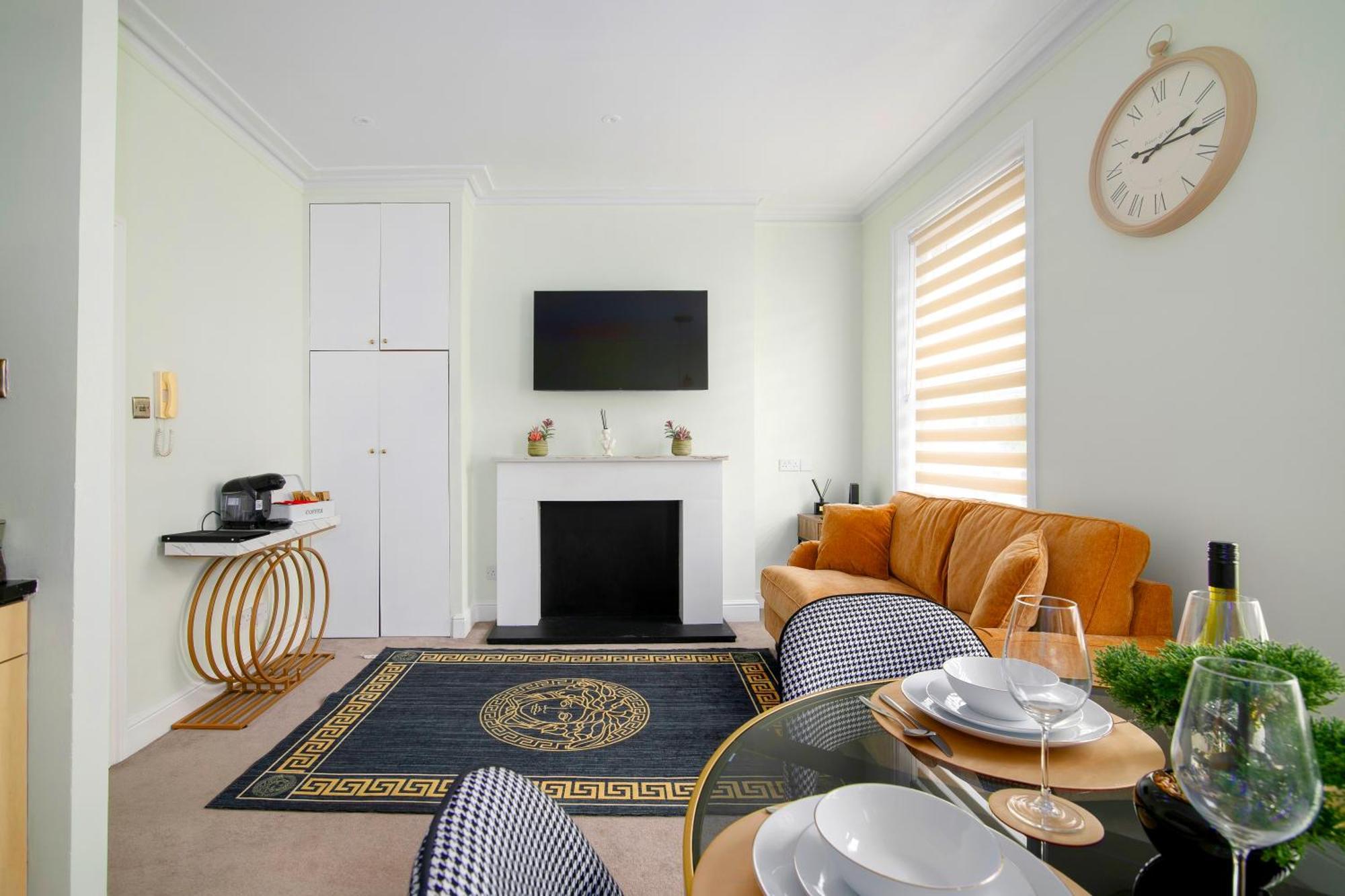 Cosy Flat 5 Min From Holland Park Station! London Apartment Bagian luar foto